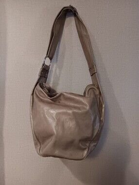 Giudit Made In Italy Taupe Leather Shoulder Bag - Neutral Taupe